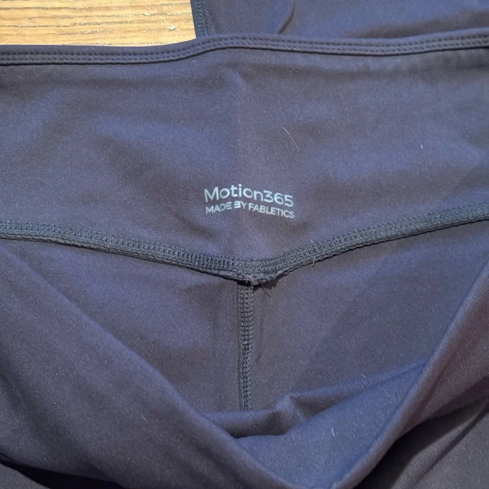 Fabletics Leggings - Picture 3 of 6